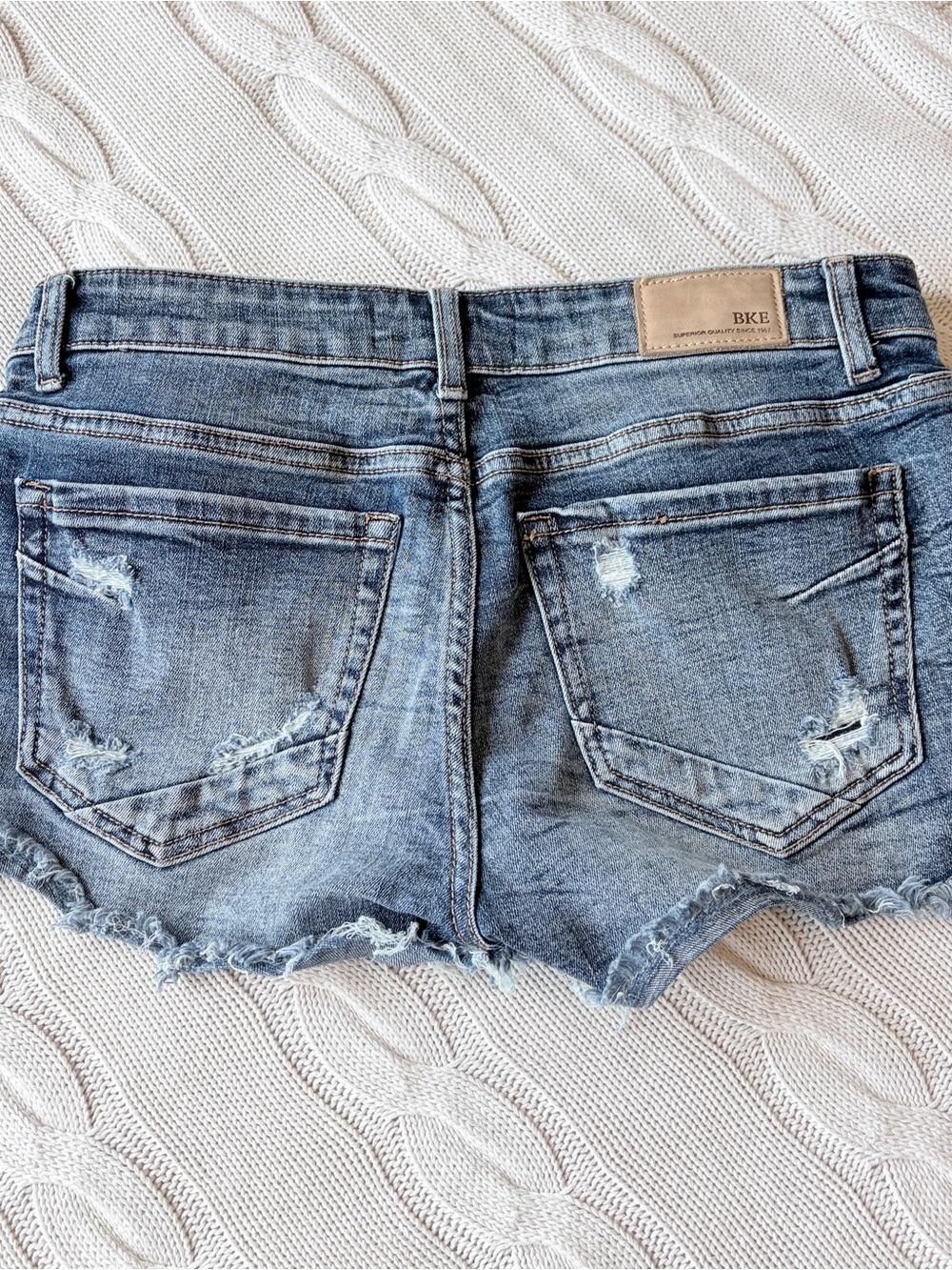 BKE stella  denim Jean Shorts size 26 - Picture 3 of 6